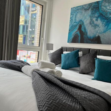 Spacious, Bright & Modern 1 & 2 Bed Apartments At Sligo House - Central Watford Watford  Eksteriør billede