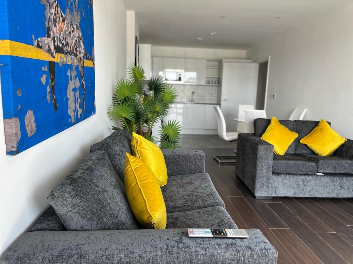 Spacious, Bright & Modern 1 & 2 Bed Apartments At Sligo House - Central Watford Watford  Eksteriør billede