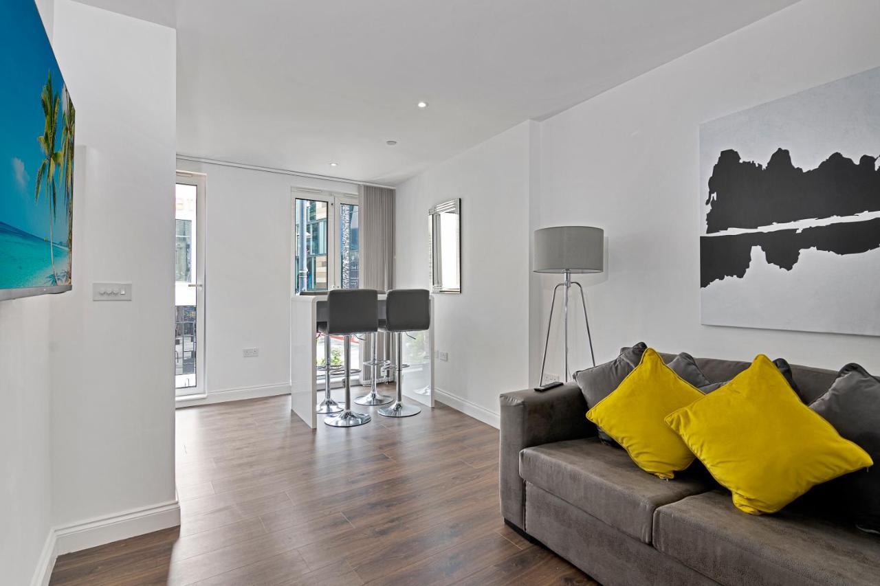 Spacious, Bright & Modern 1 & 2 Bed Apartments At Sligo House - Central Watford Watford  Eksteriør billede