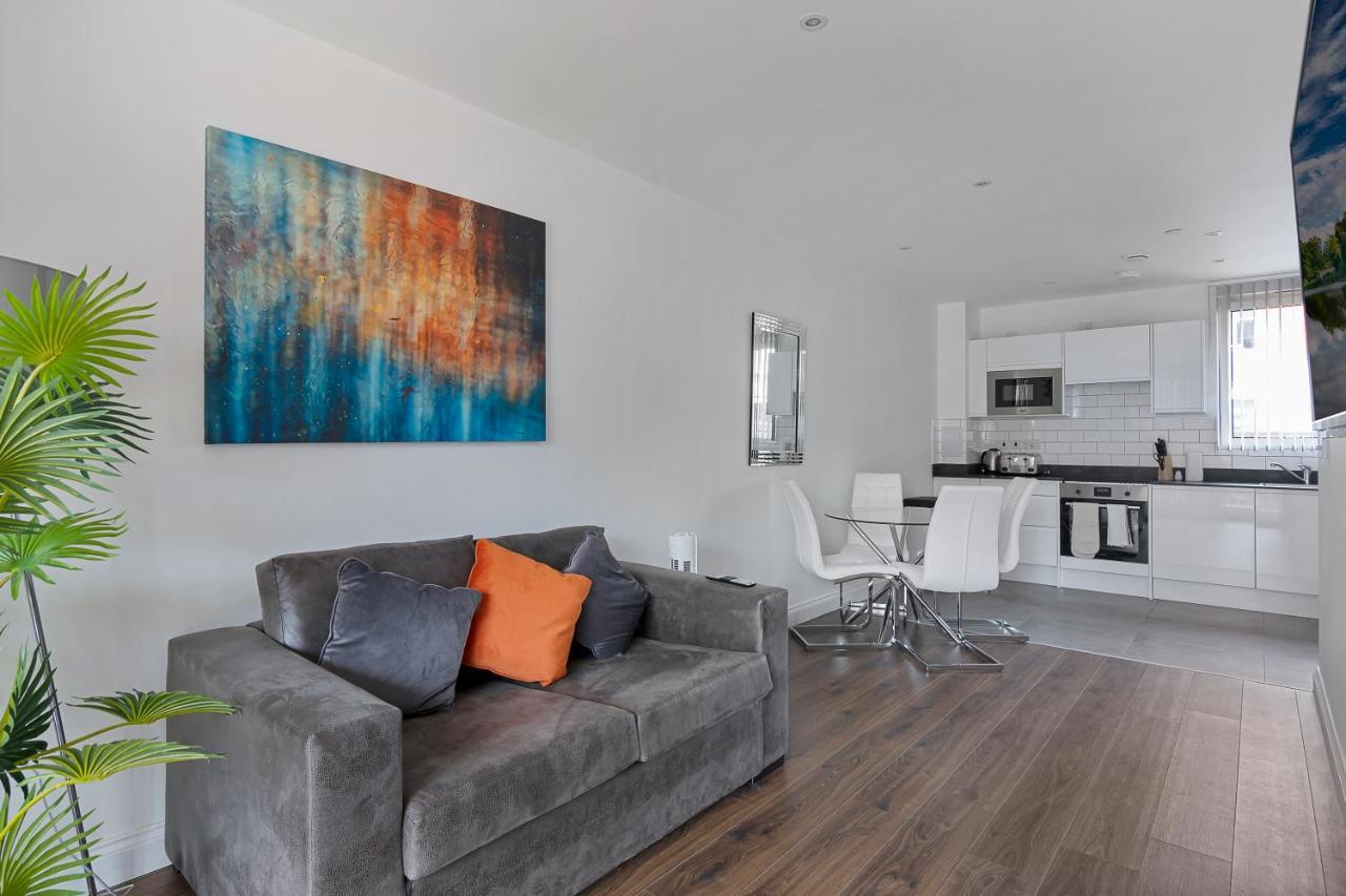 Spacious, Bright & Modern 1 & 2 Bed Apartments At Sligo House - Central Watford Watford  Eksteriør billede