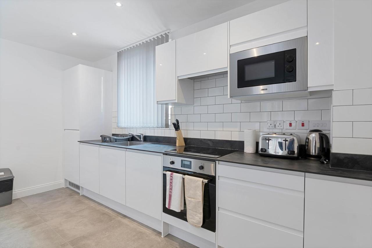 Spacious, Bright & Modern 1 & 2 Bed Apartments At Sligo House - Central Watford Watford  Eksteriør billede