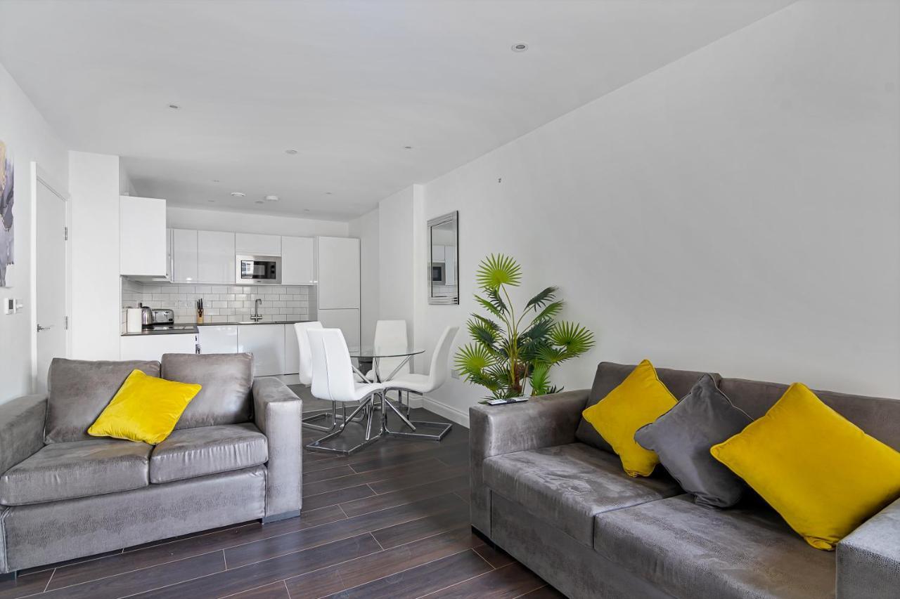 Spacious, Bright & Modern 1 & 2 Bed Apartments At Sligo House - Central Watford Watford  Eksteriør billede