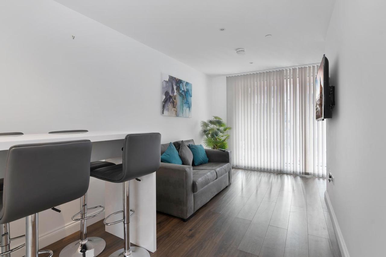 Spacious, Bright & Modern 1 & 2 Bed Apartments At Sligo House - Central Watford Watford  Eksteriør billede