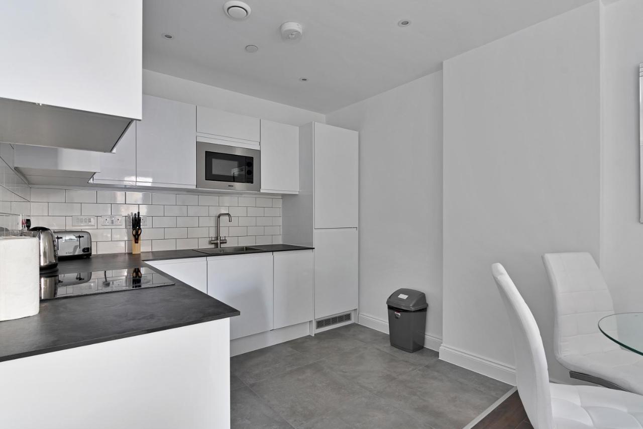 Spacious, Bright & Modern 1 & 2 Bed Apartments At Sligo House - Central Watford Watford  Eksteriør billede